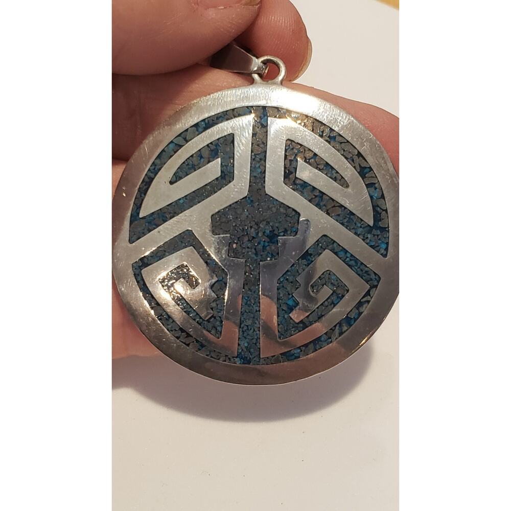 Vintage Taxco Pendant Big Sterling Inlay Turquoise Chip Aztec Native Mexico - Picture 4 of 10